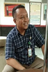 Photo of Yonal Herdian as Kepala Sekolah