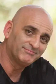 Photo of Yuval Shem-Tov as יובל המבולבל