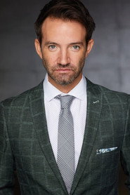 Photo of Michael Tennant as Abe