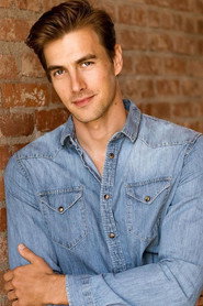 Photo of Norbi Novak as Elliot Murdoch
