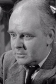 Photo of Brian O'Higgins as Tom Kyle