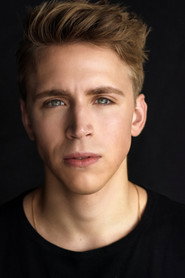 Photo of Zachary Loewen