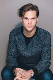 Photo of Matthew James Ballinger as Jason Adler