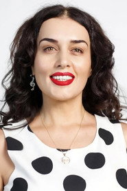 Photo of Elza Seyidjahan as Nəzakət