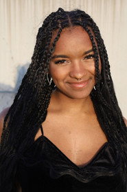Photo of Sydney Kwasa as Quinn Robbins