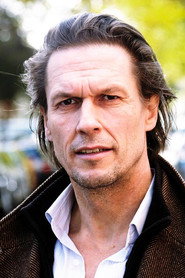 Photo of Günter Schaupp as Dr. Langenbuchner