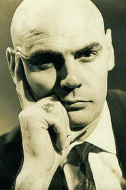 Photo of Sandro Polônio as Samuel
