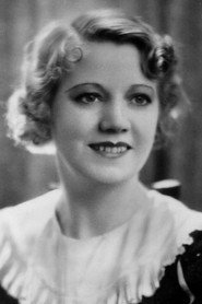 Photo of Elsie Carlisle as Self (archive footage)