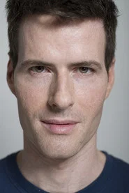 Photo of Kiko Bertholini as Dr. Afonso
