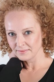 Photo of Eda Özel as Berrin