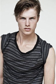 Photo of Eli Rietveld as Robin