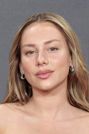 Photo of Ester Expósito as Cayetana