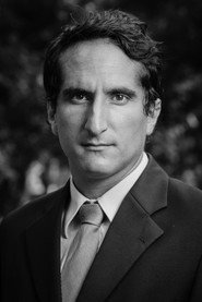 Photo of Omar García as Gonzalo