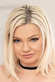 Photo of Skylar Rei