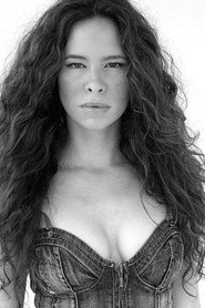 Photo of Yoandra Suárez as Isona