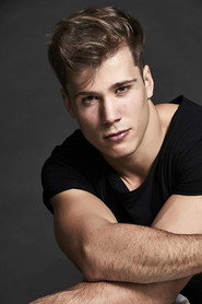 Photo of Cole Reinhardt as Matt
