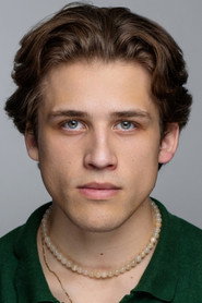 Photo of Матвей Кондратьев as Манул — главная роль
