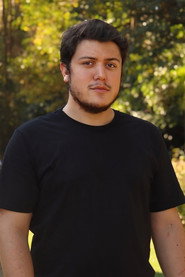 Photo of Enrique Oliveira as Max