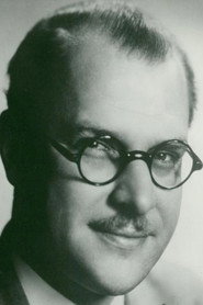 Photo of Sven Arefeldt as The piano player