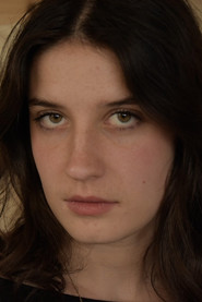 Photo of Héloïse Minois as Anaëlle