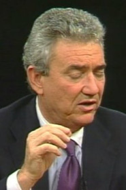Photo of Howell Raines as Self - New York Times Editor
