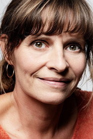 Photo of Suzanne Darmer as Marion