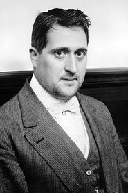 Photo of Guillaume Apollinaire as Self (archive footage)