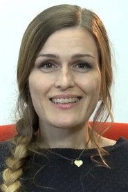 Photo of Randi Laubek as Kor