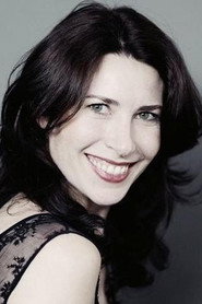 Photo of Douceline Derréal as Hôtesse d’aéroport