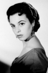 Photo of Beatriz Saavedra as Carmen