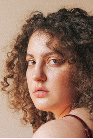 Photo of Luiza Jorgi as Sandra