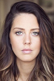 Photo of Kelsey Larg as Jamie