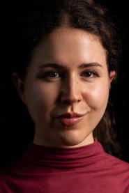 Photo of Inés Oliva as Calavina