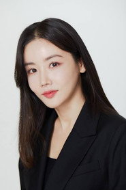 Photo of Hwang Woo-seul-hye as Kwon Mal-hee