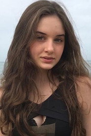 Photo of Maria Cecília Warpe as Luana