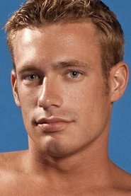 Photo of Ryan Raz as Professor Queerel