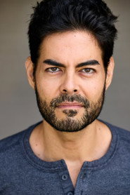 Photo of Dezmond Gilla as Charles Wellington