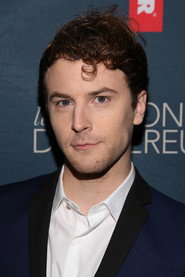 Photo of Josh Salt as Gordon E. Runte