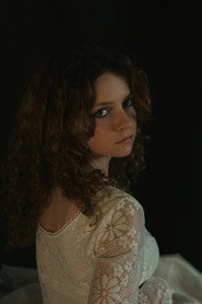 Photo of Louise Libs as Narratrice