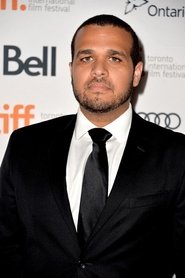 Photo of Aaron Burns as Louis