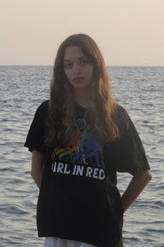 Photo of Louise Mahou as Lou