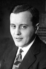 Photo of Ulrich Bettac as Direktor Steiner