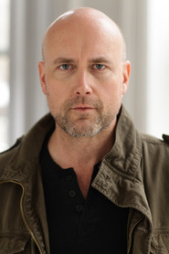 Photo of Larry Bull as Andrew Rodman