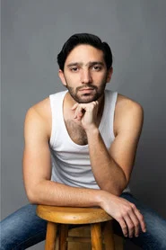 Photo of Alonso Meouchi as Miguel Joven