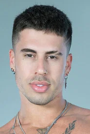 Photo of Ro Reyes