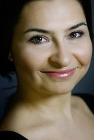 Photo of Ayça Işıldar as Filiz