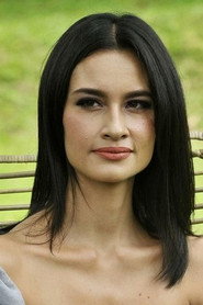Photo of Rebecca Reijman as Neina