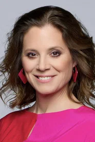 Photo of Dóra Szinetár as Júlia