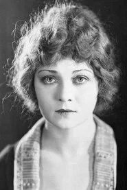 Photo of Mary Warren as Kitty