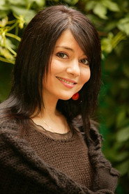 Photo of Oana Sîrbu as Larisa